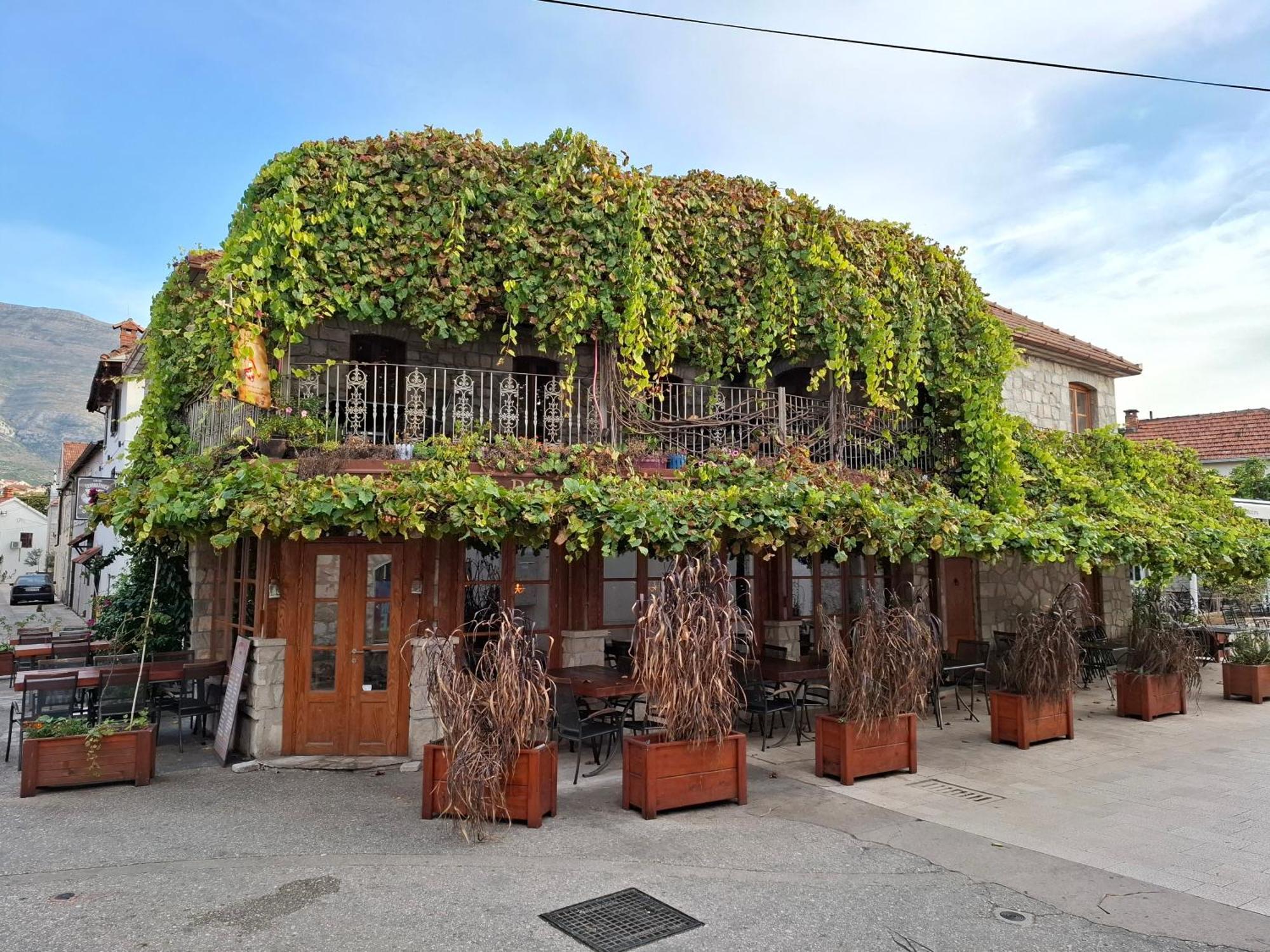 Ras Trebinje Stari Grad Bed and Breakfast Buitenkant foto